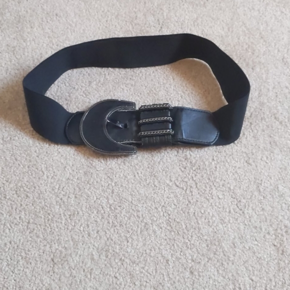 3 for $10 / Kenneth Cole wide belt with large buckle - Picture 2 of 6